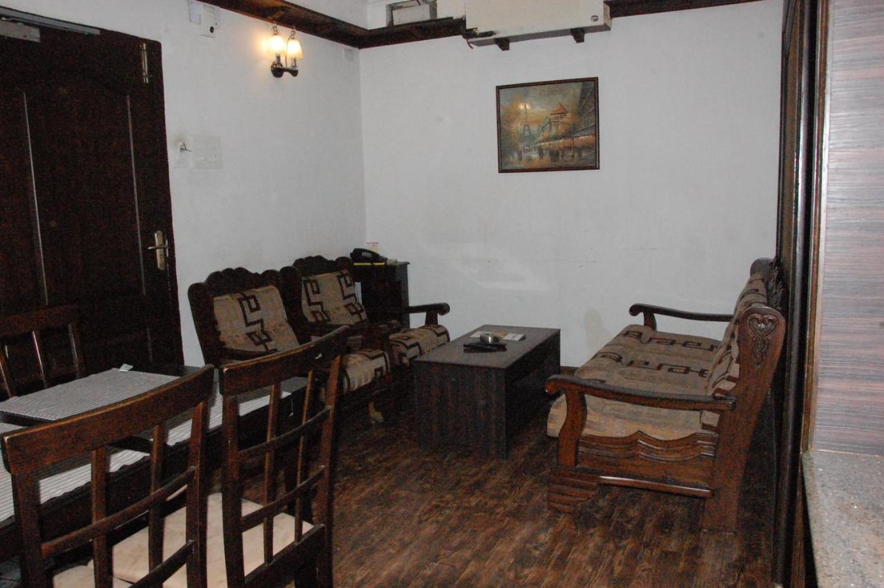 Hotel Blue Star Coimbatore Buitenkant foto